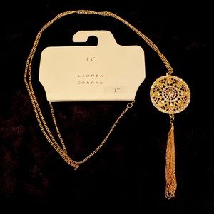NWT LC Lauren Conrad Faux Gold & Diamond Necklace w/Mandala Pendant/32 Inches